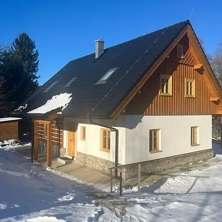 Prázdninový dům Roubenka Vanedi *